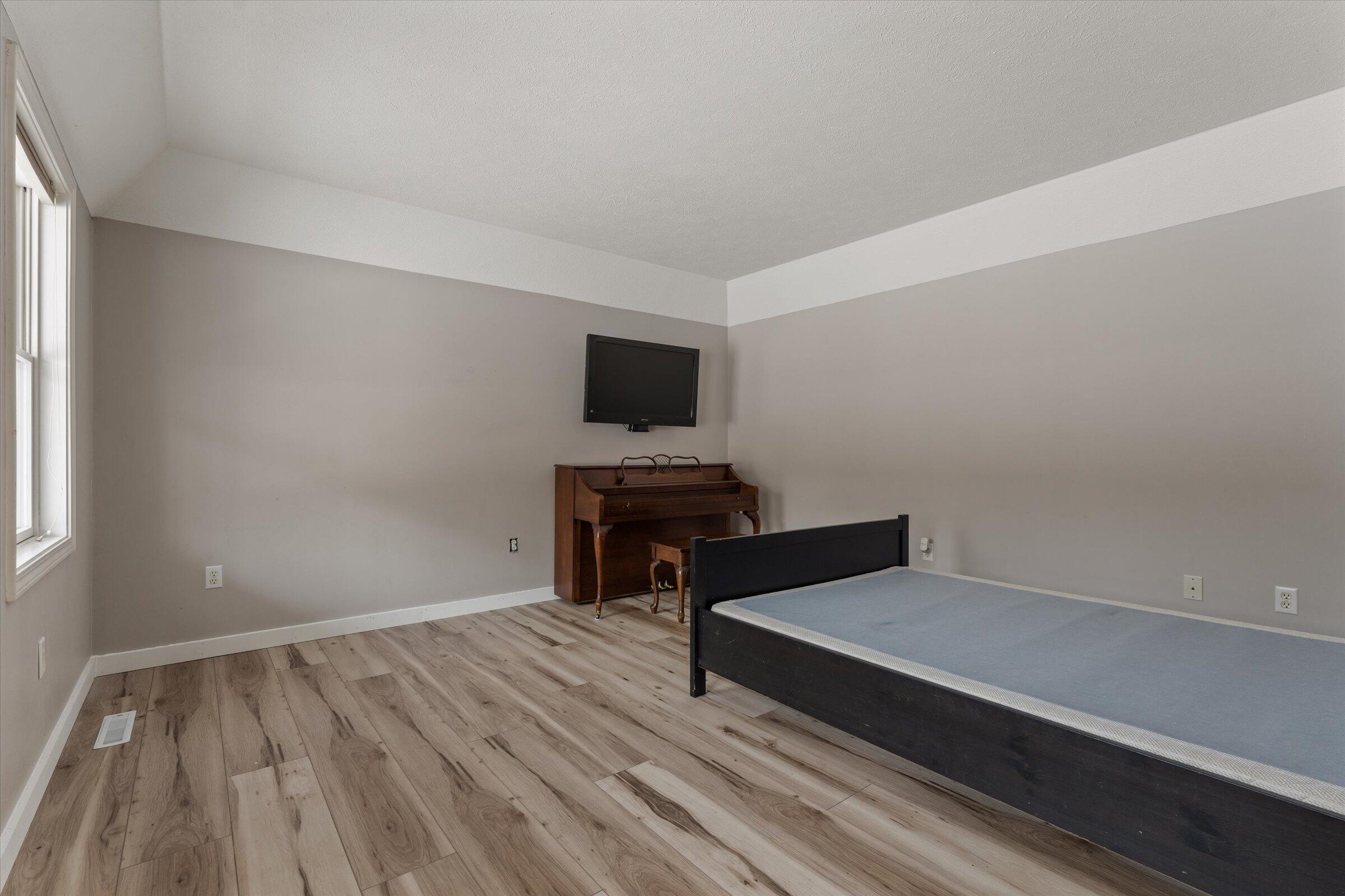 70820 Sunrise Drive Edwardsburg MI 49112