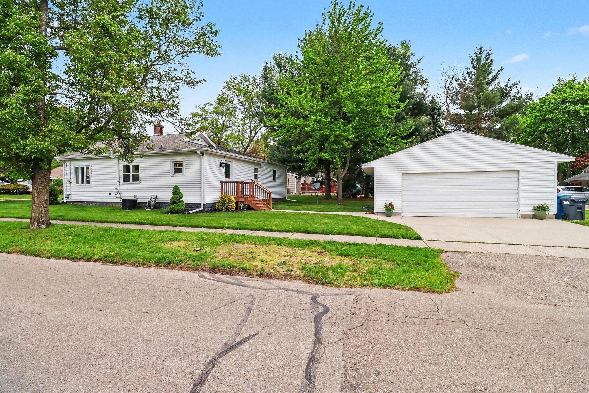 3639 Adams Street Kalamazoo MI 49008