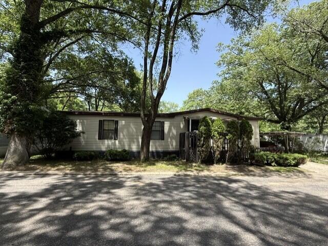 2482 Pembroke Drive Norton Shores MI 49441