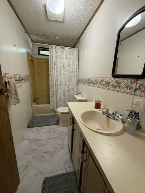 2482 Pembroke Drive Norton Shores MI 49441