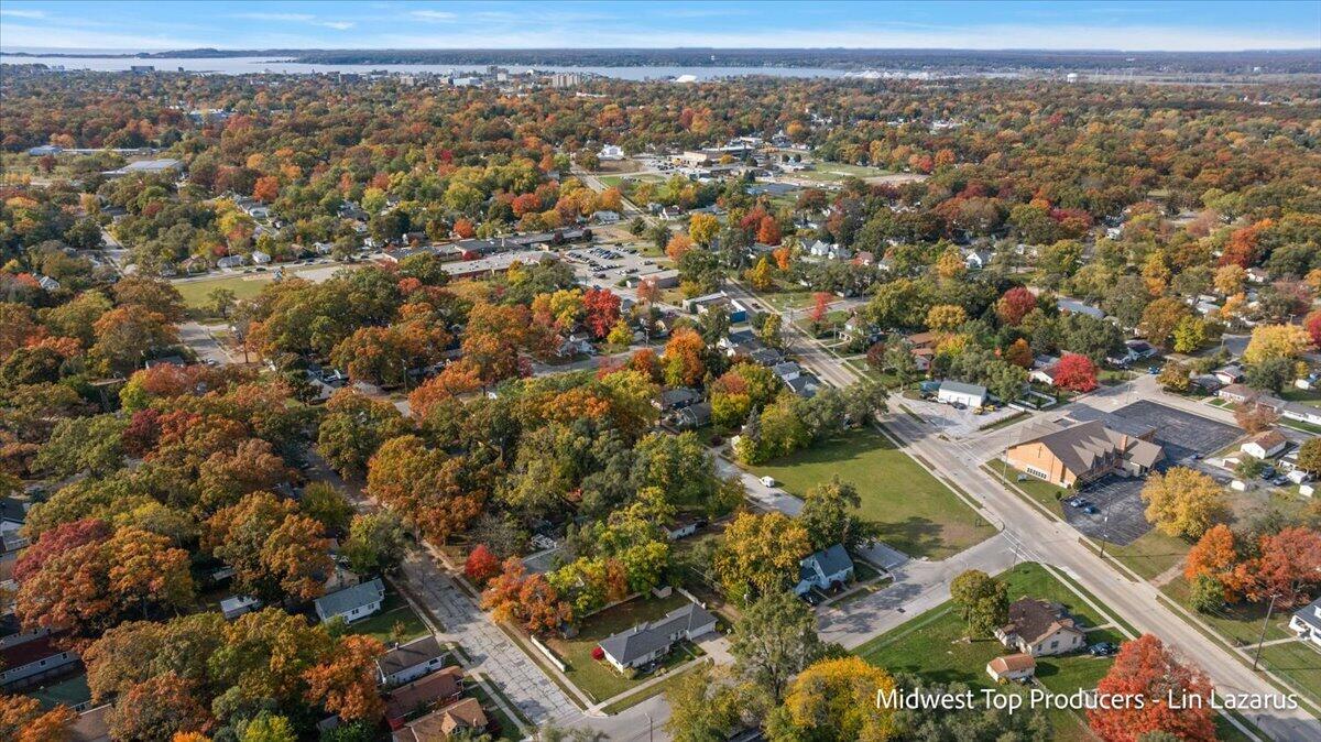 1499 Roberts Street Muskegon MI 49442