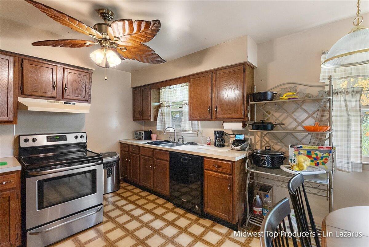 1499 Roberts Street Muskegon MI 49442