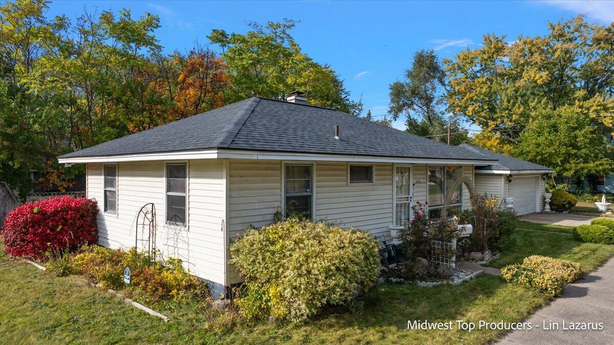 1499 Roberts Street Muskegon MI 49442