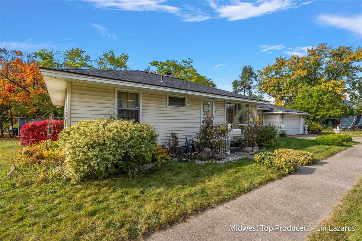 1499 Roberts Street Muskegon MI 49442