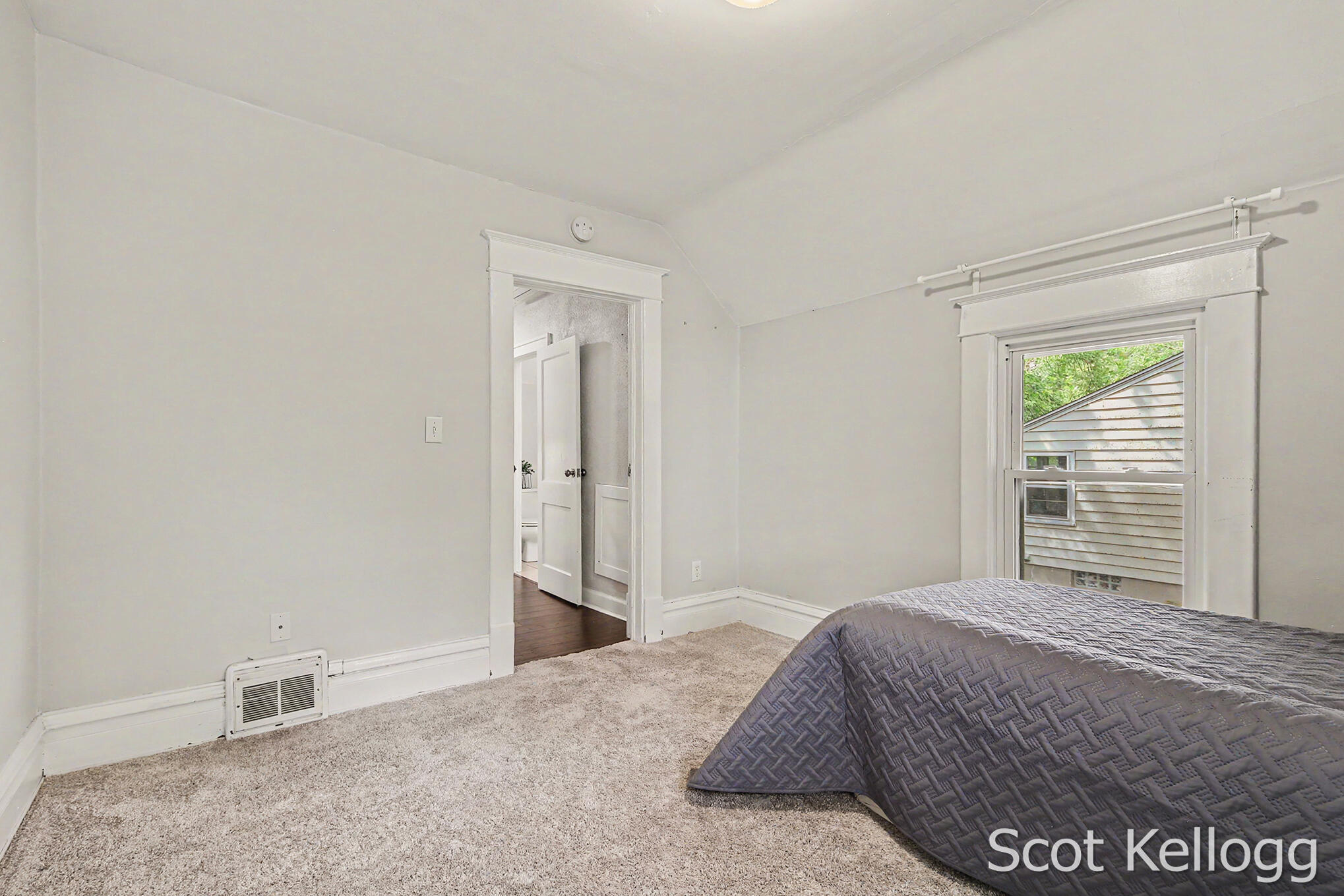 1800 Boston Street SE Grand Rapids MI 49506