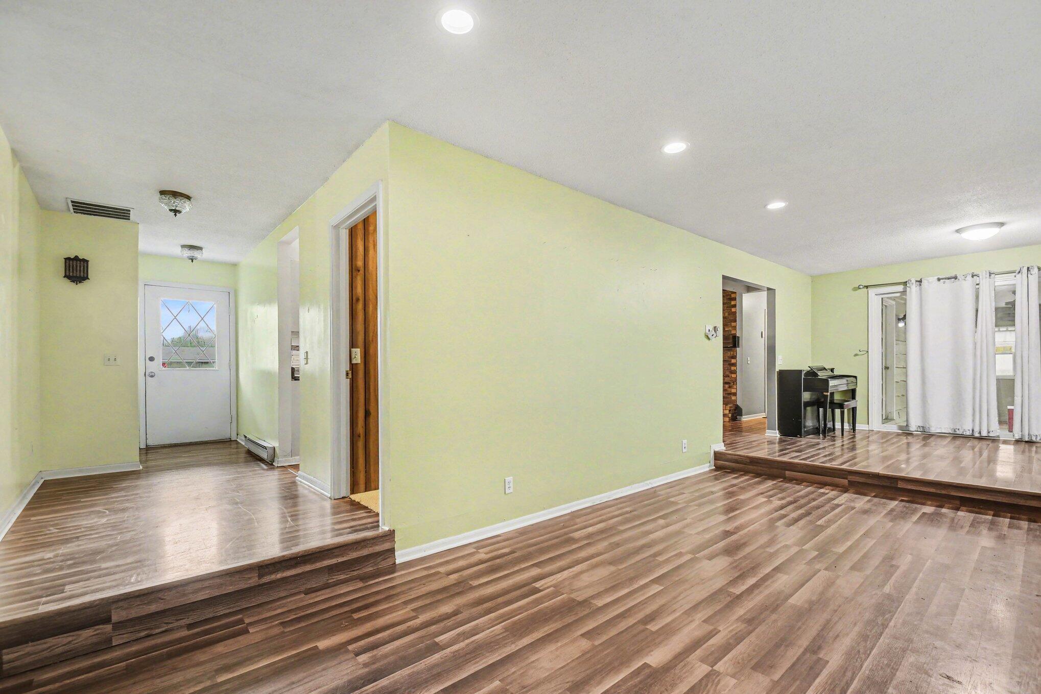 5564 Newton Avenue Coloma MI 49038
