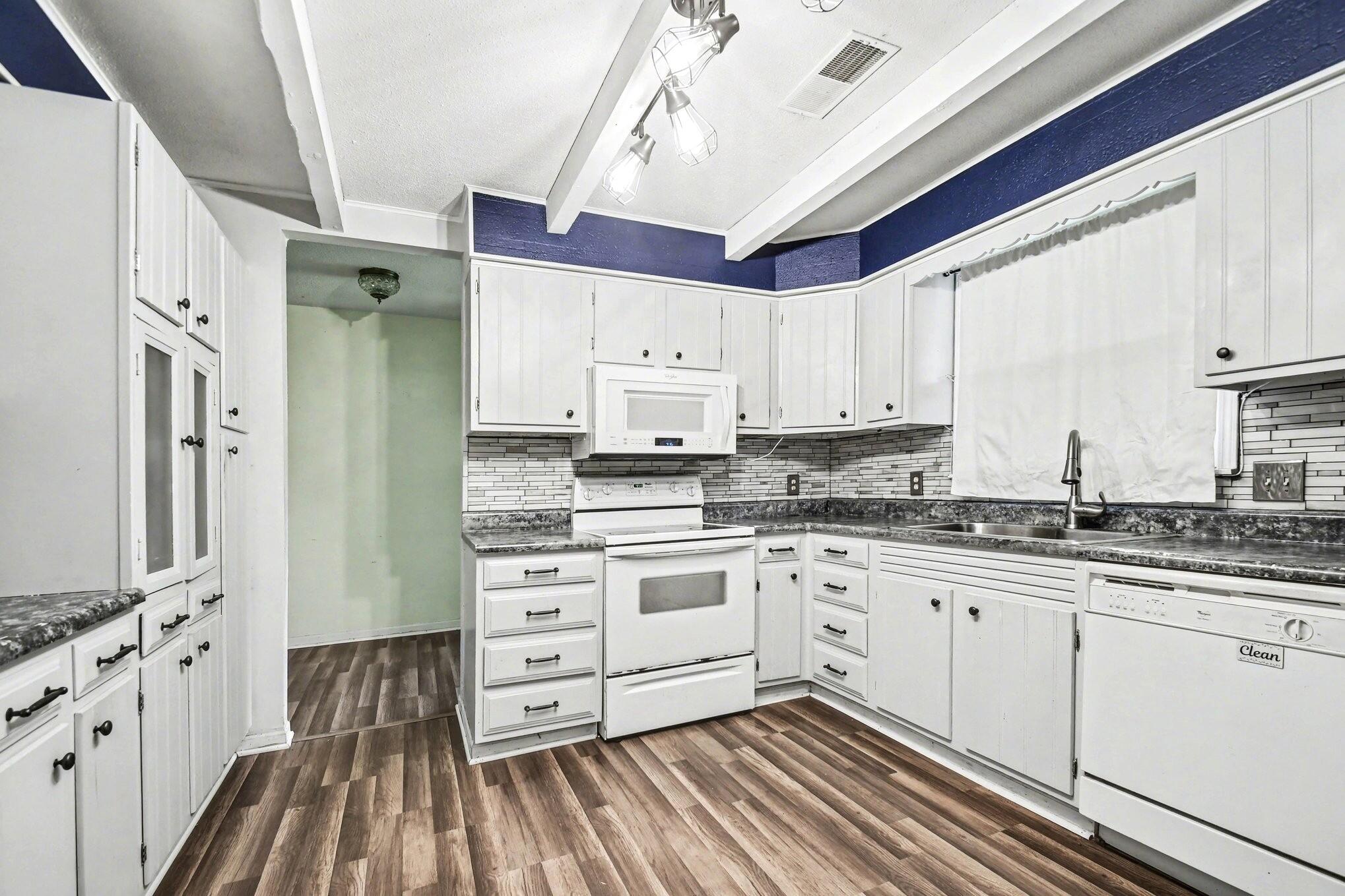 5564 Newton Avenue Coloma MI 49038