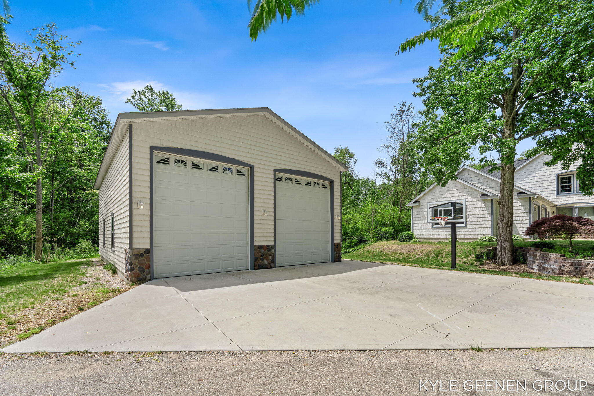 4742 64th Street Holland MI 49423