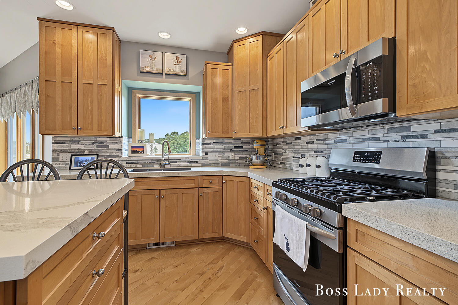 2213 N Bristol Street Holland MI 49424