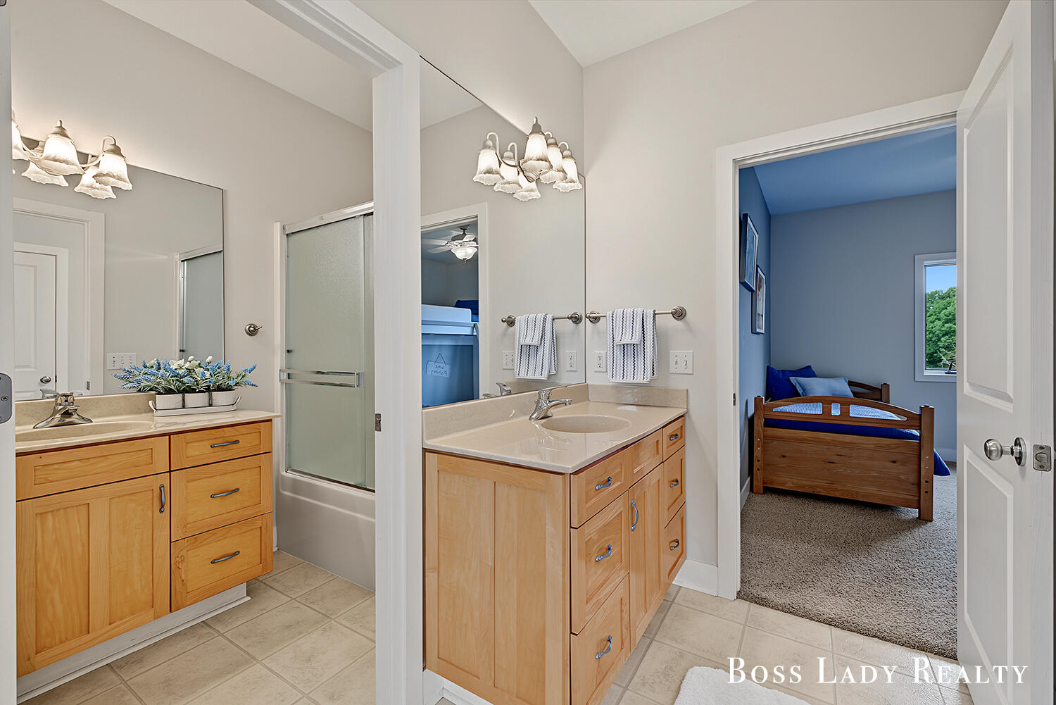 2213 N Bristol Street Holland MI 49424