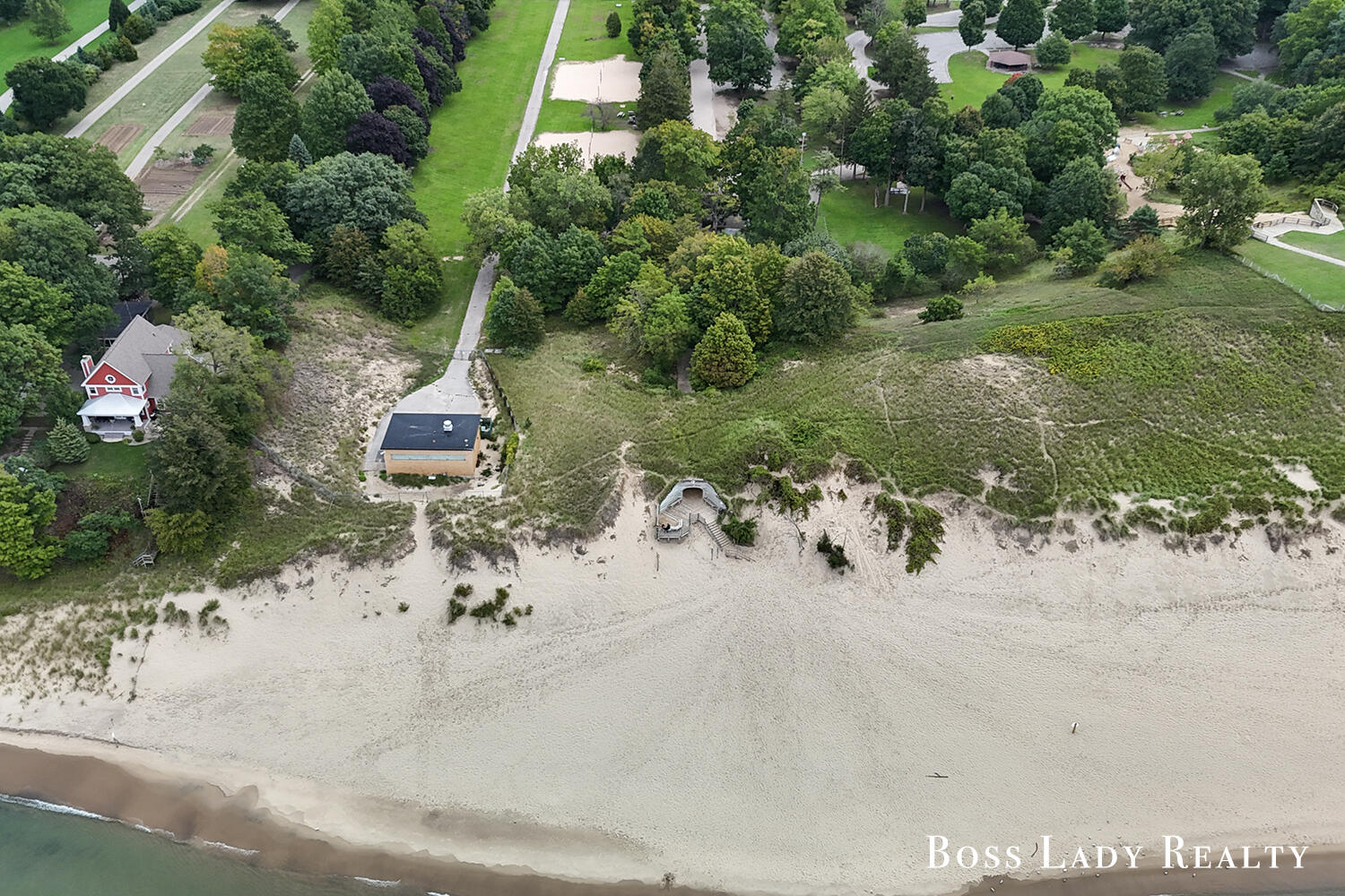 2213 N Bristol Street Holland MI 49424