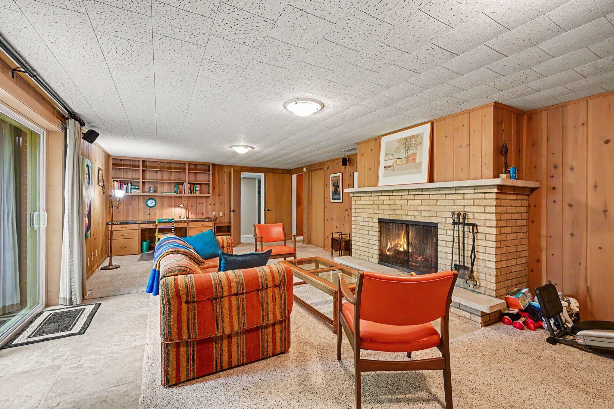 2023 Aberdeen Drive Kalamazoo MI 49008
