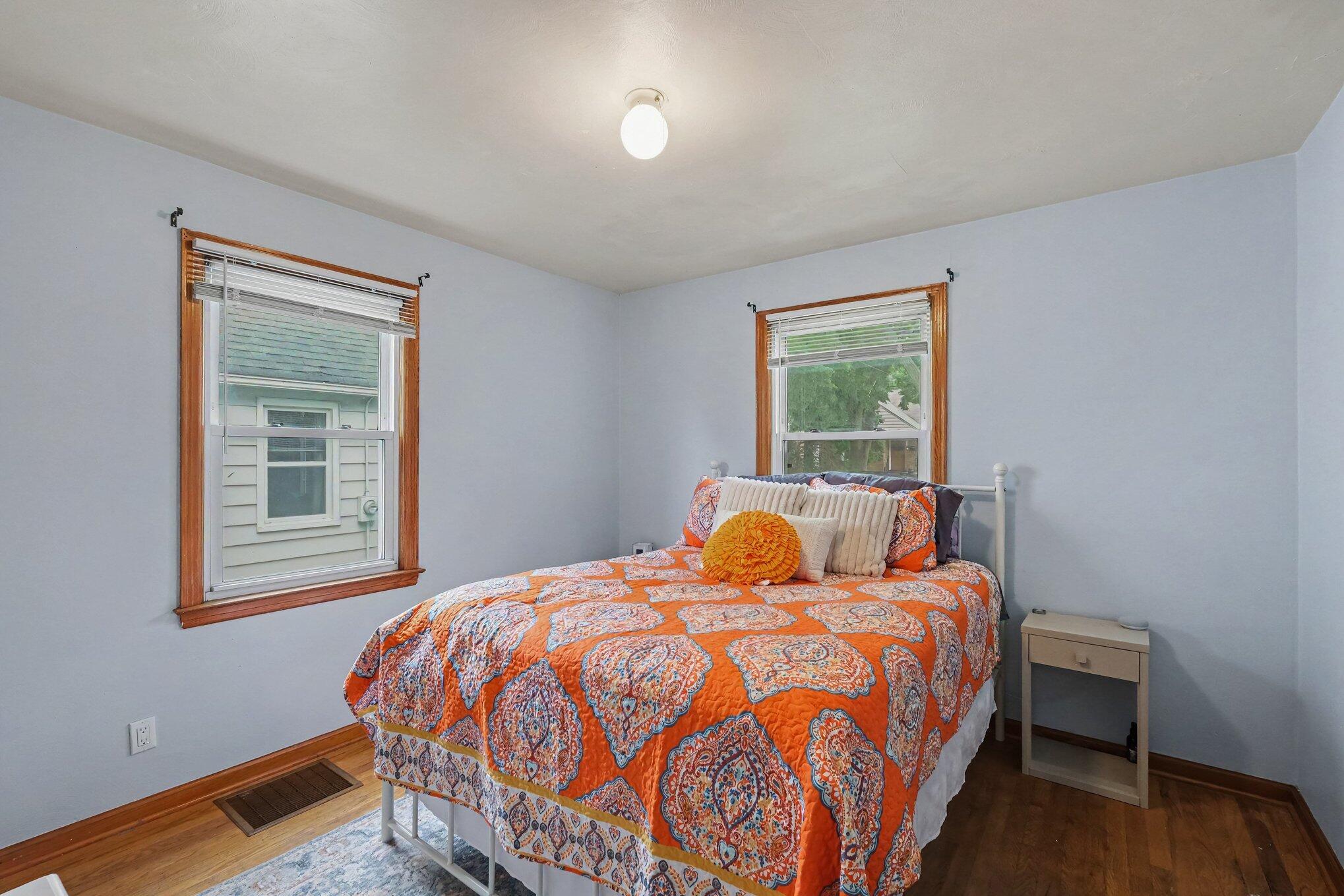 227 Leyden Avenue SW Grand Rapids MI 49504