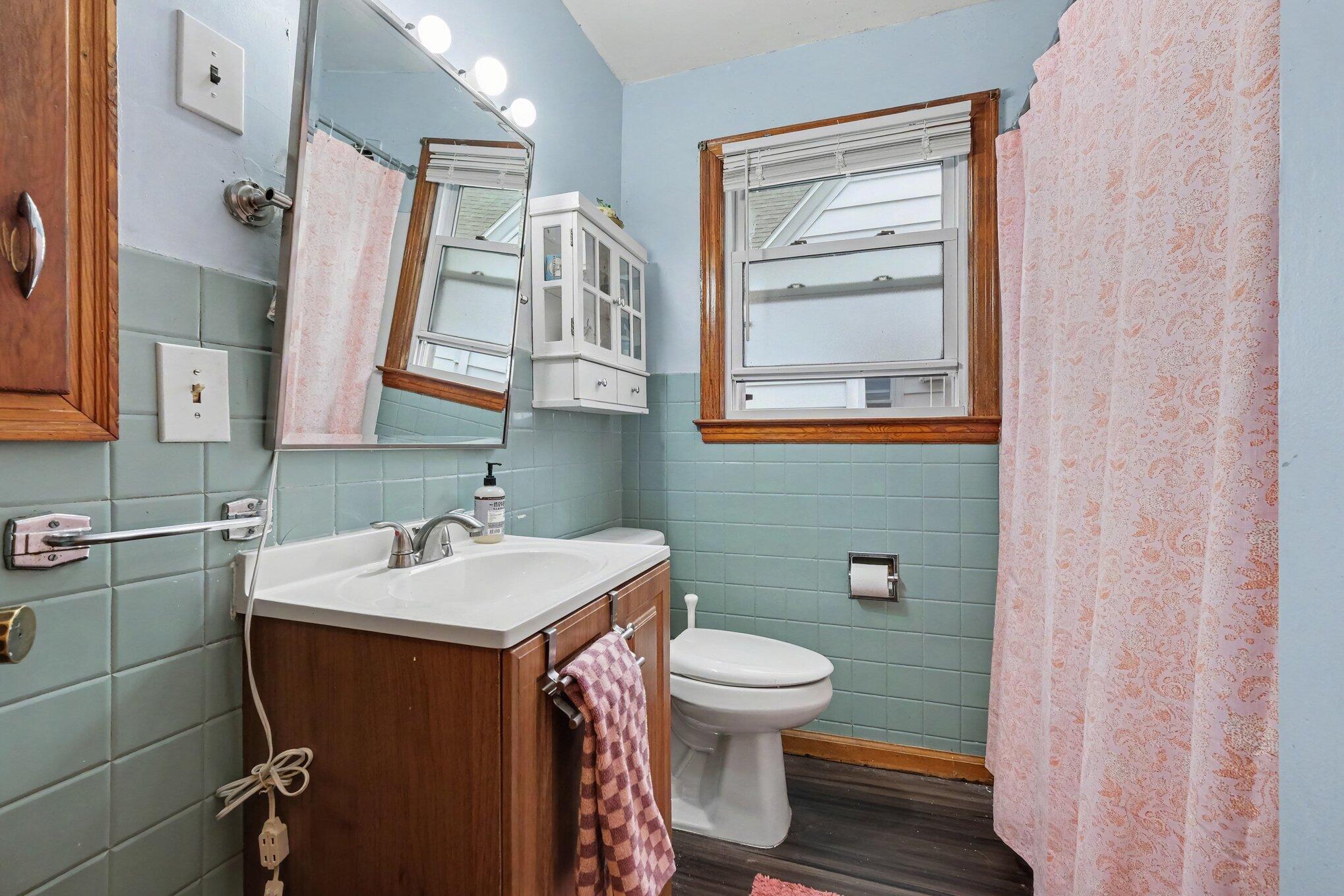 227 Leyden Avenue SW Grand Rapids MI 49504