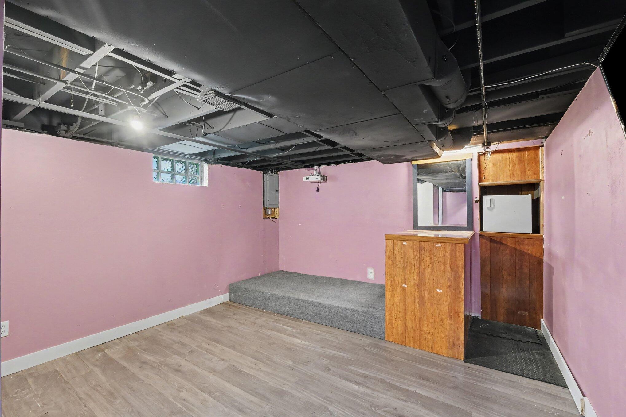 227 Leyden Avenue SW Grand Rapids MI 49504