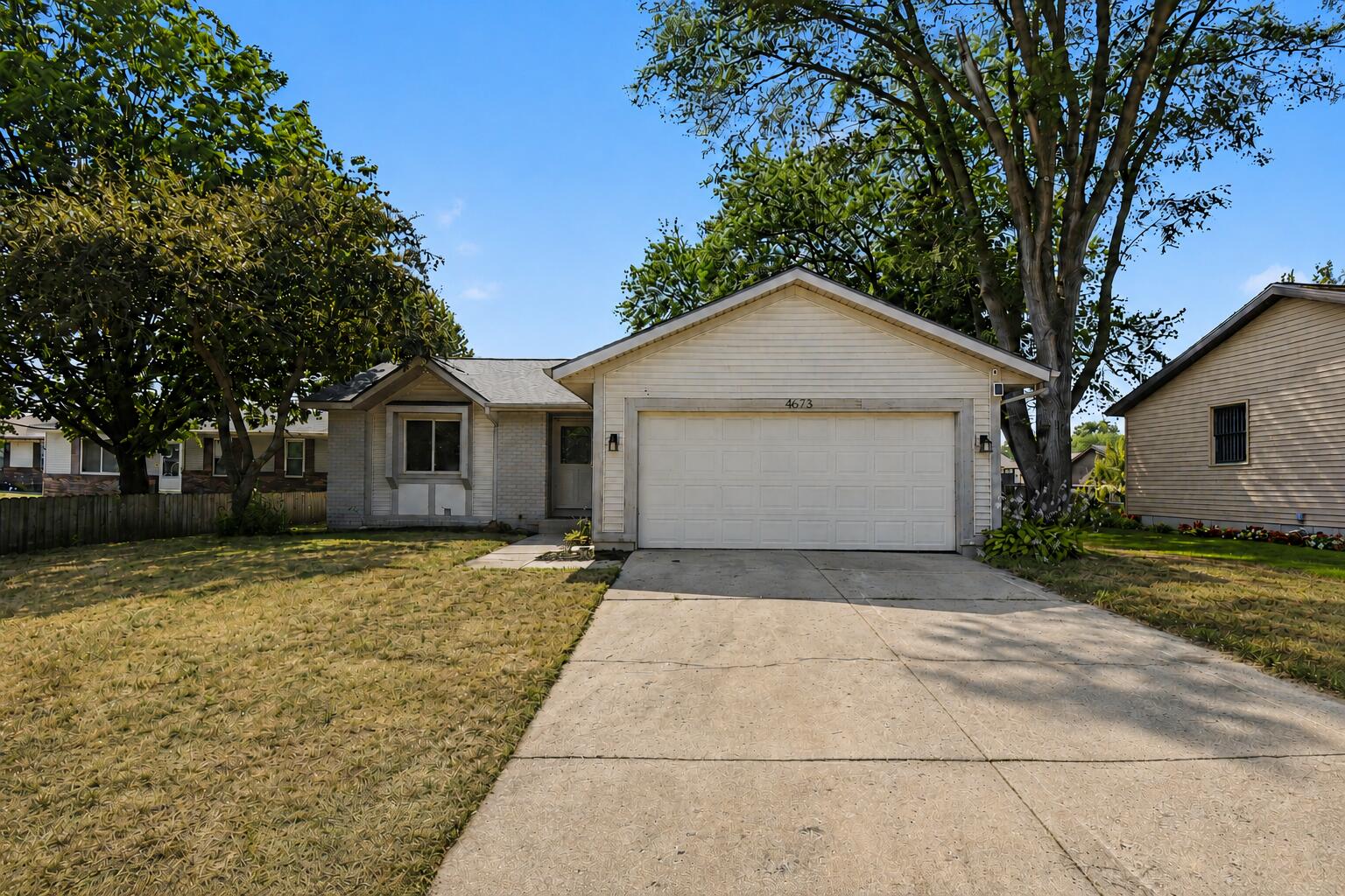 4673 Flying Eagle Drive SE Grand Rapids MI 49548