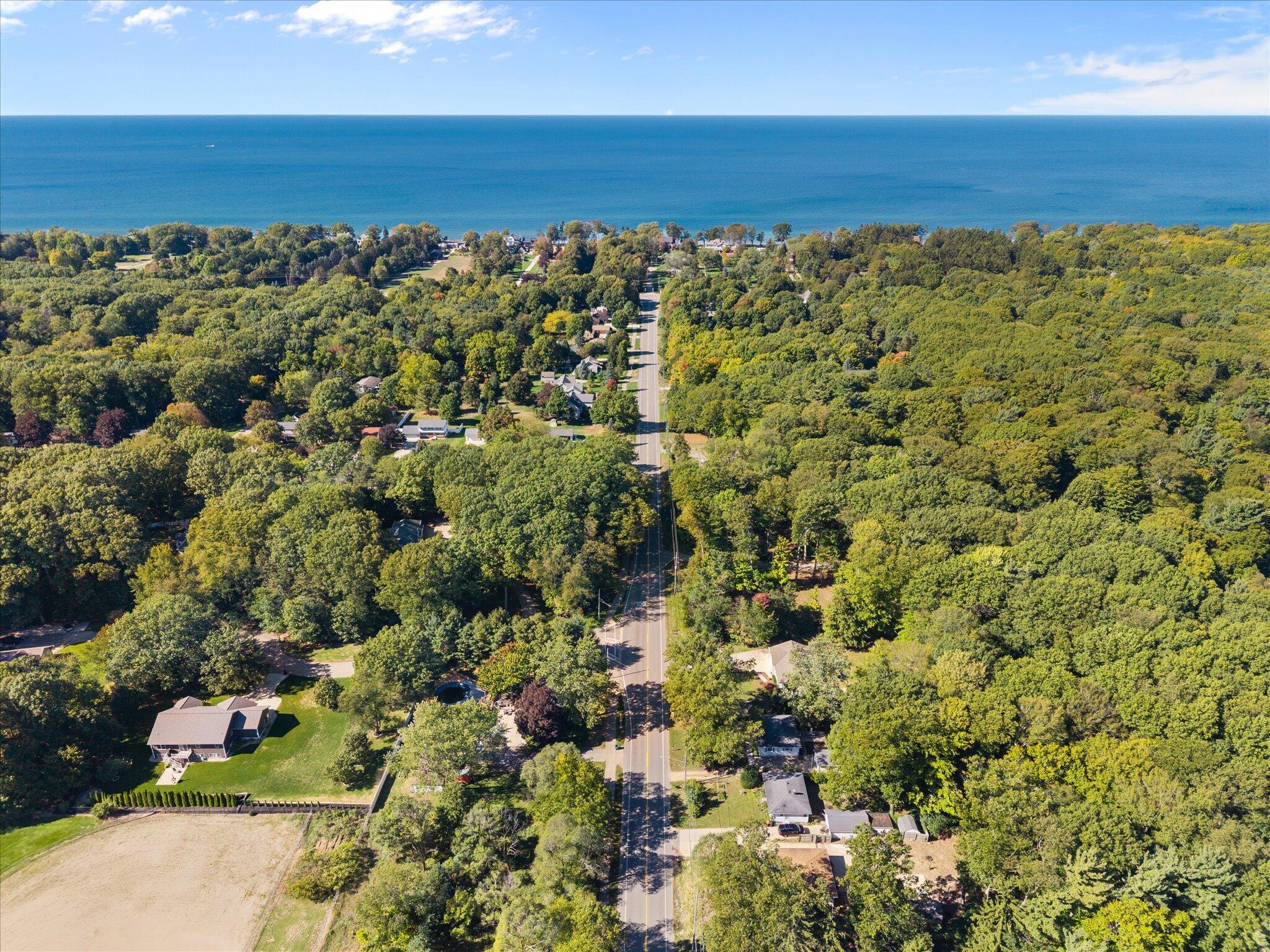2217 W Lakewood Boulevard Holland MI 49424