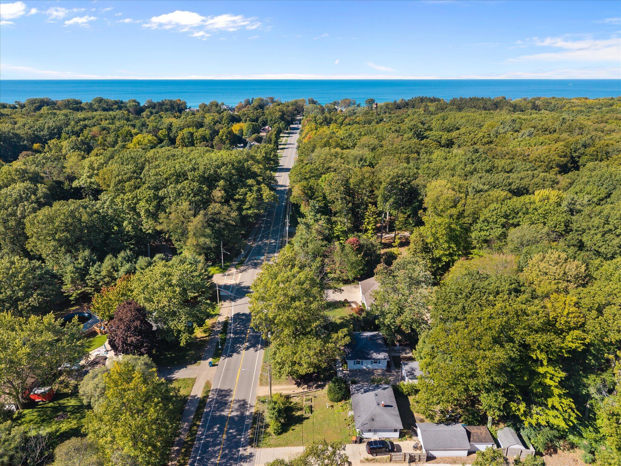 2217 W Lakewood Boulevard Holland MI 49424