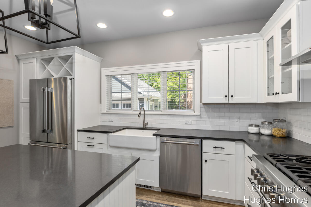 2525 Lake Drive SE Grand Rapids MI 49506
