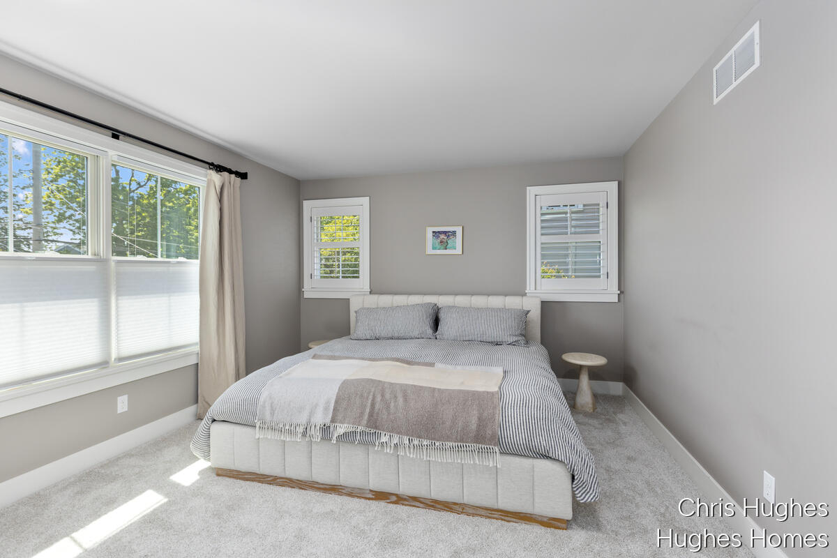 2525 Lake Drive SE Grand Rapids MI 49506