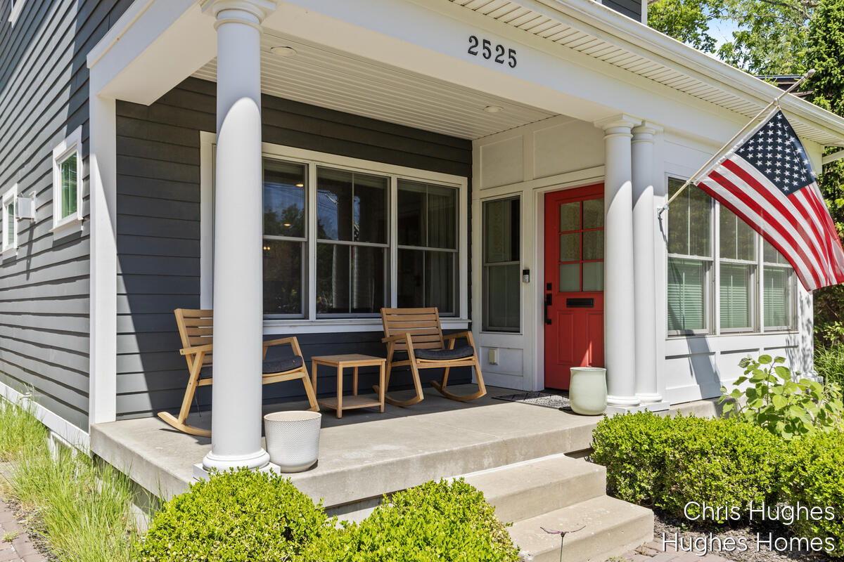 2525 Lake Drive SE Grand Rapids MI 49506