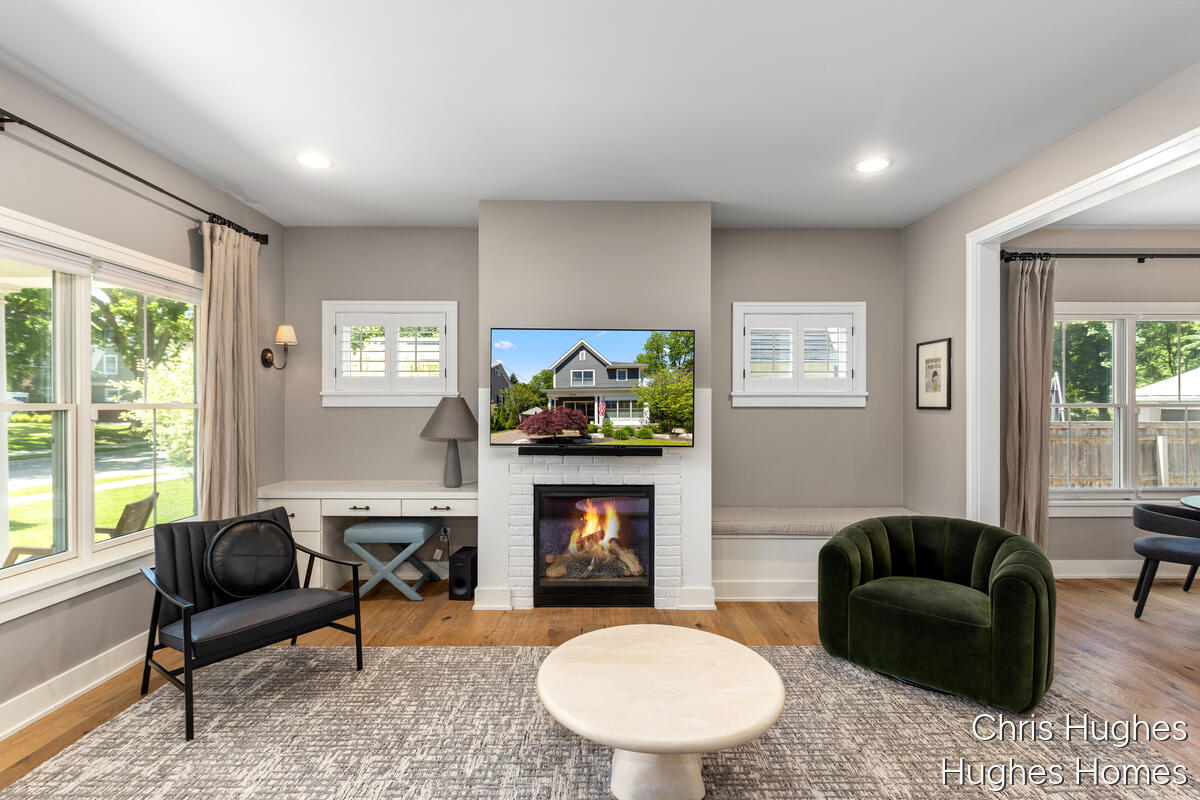 2525 Lake Drive SE Grand Rapids MI 49506