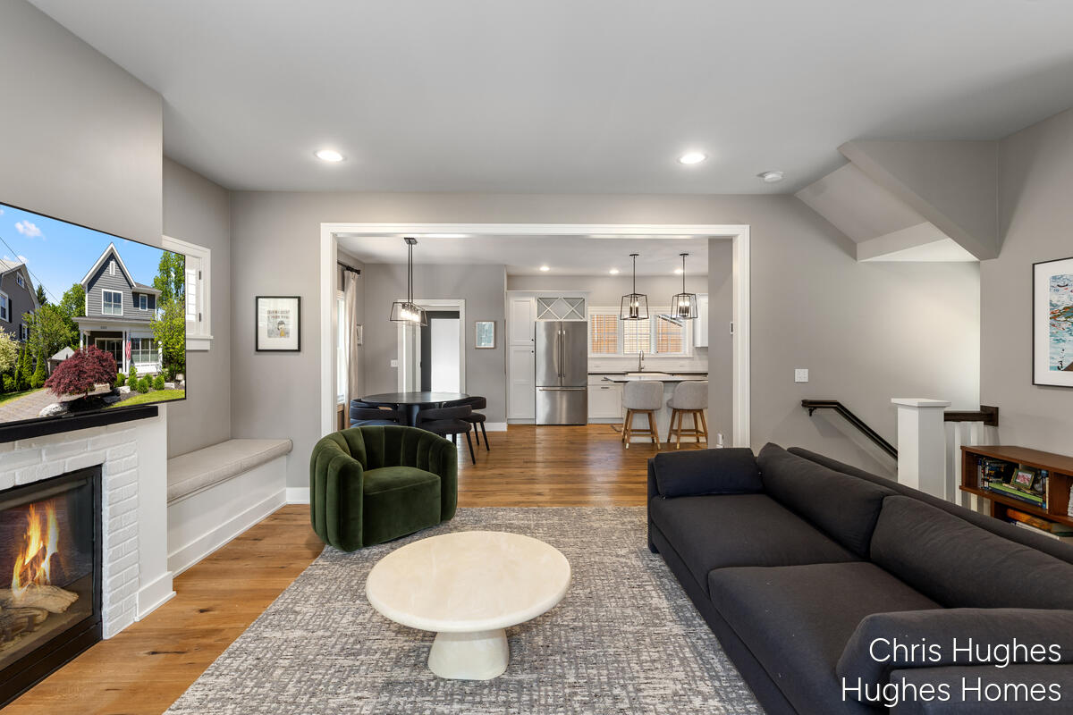 2525 Lake Drive SE Grand Rapids MI 49506