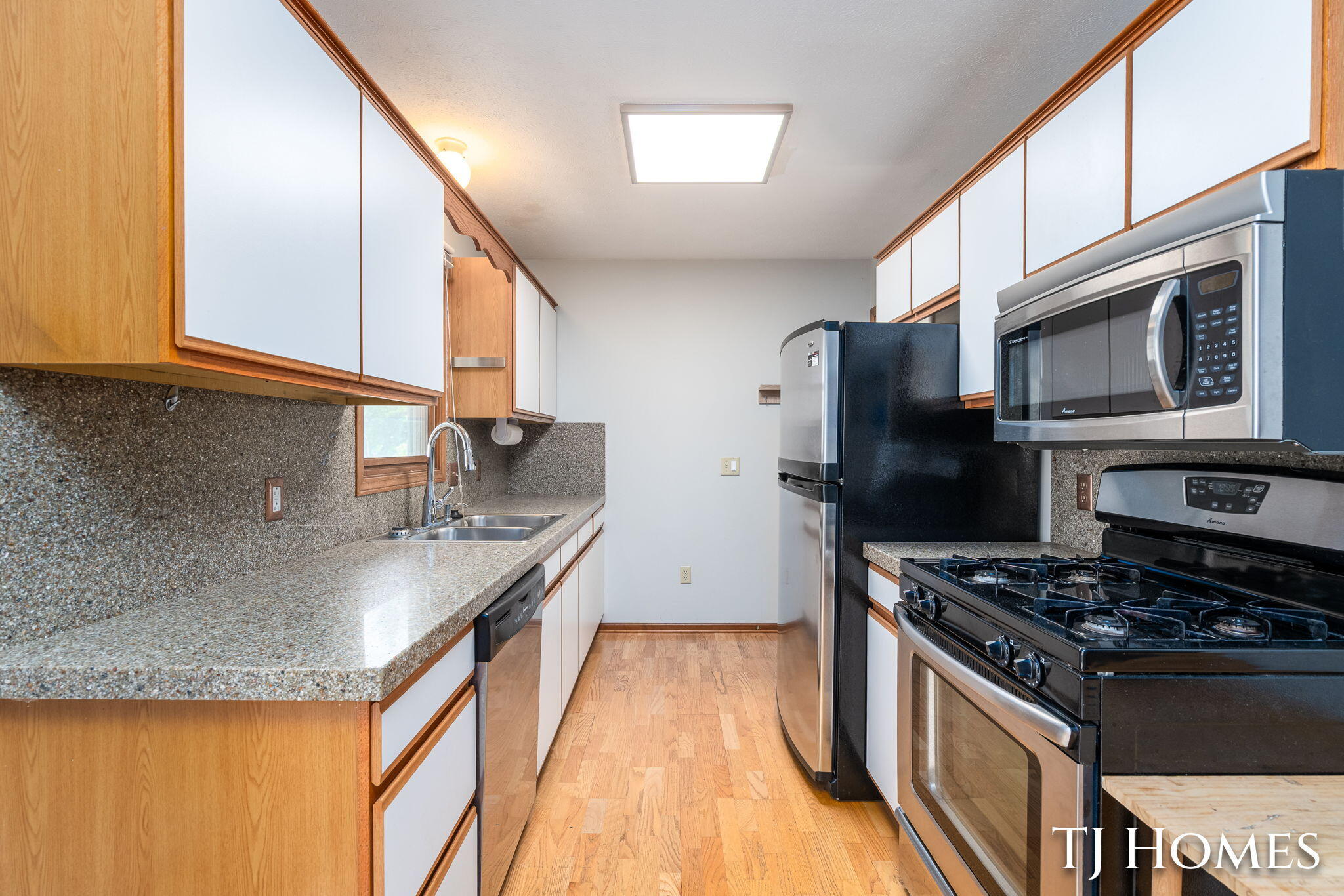 5721 Jefferson Avenue SE Grand Rapids MI 49548