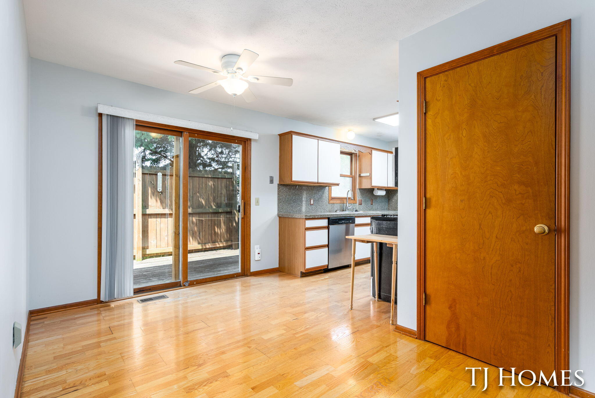 5721 Jefferson Avenue SE Grand Rapids MI 49548