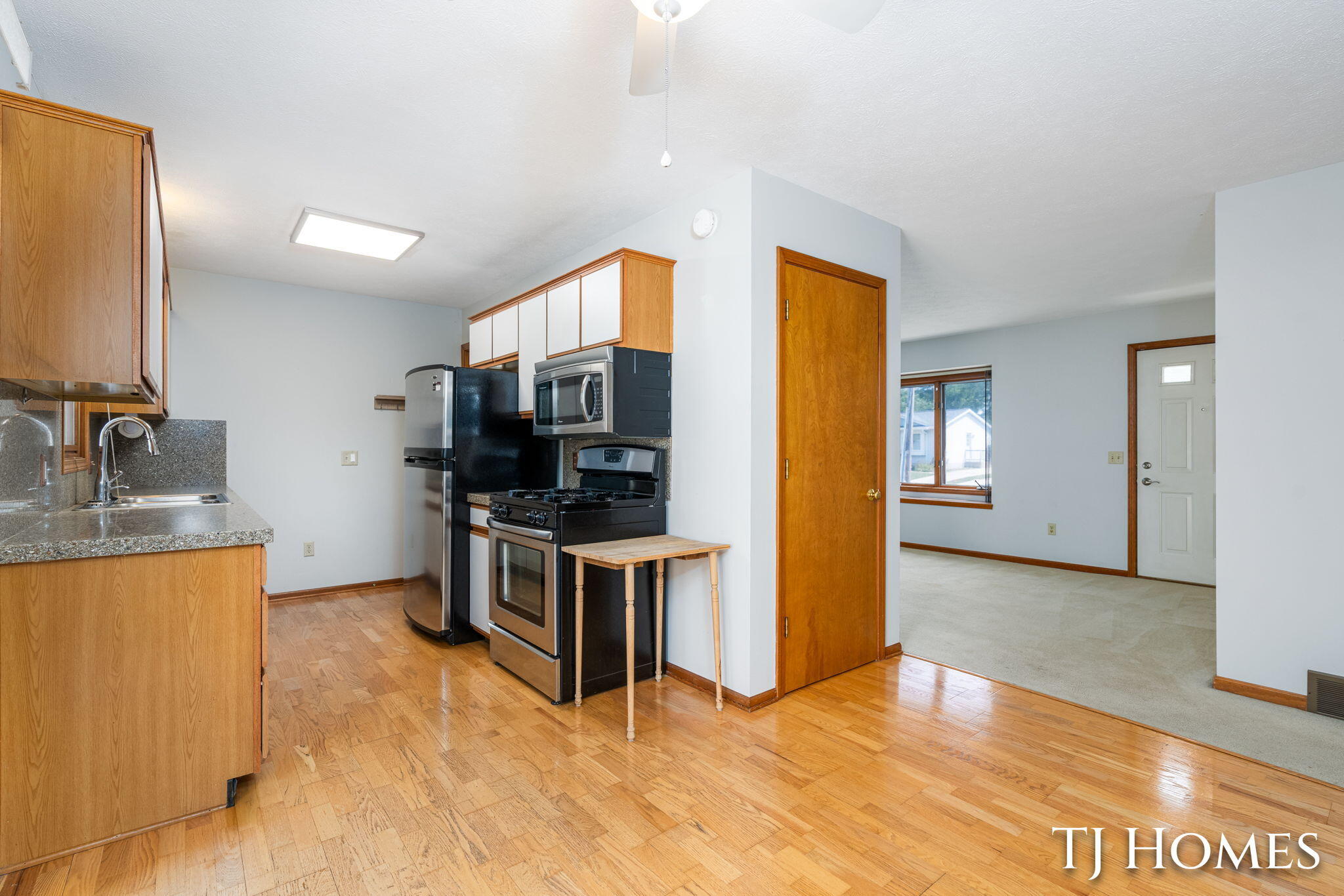 5721 Jefferson Avenue SE Grand Rapids MI 49548