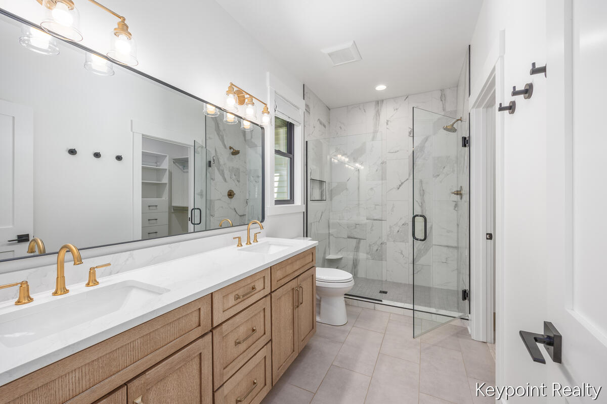 4548 Winding Creek Lane Zeeland MI 49464