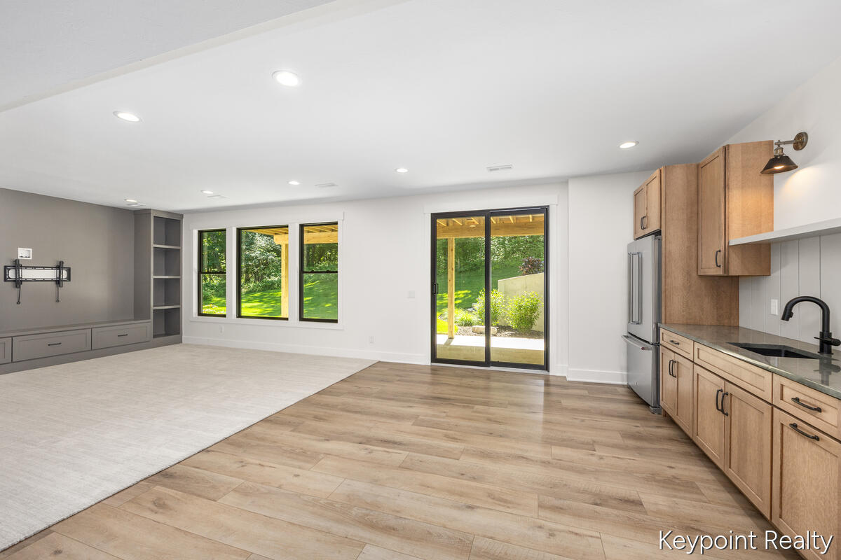 4548 Winding Creek Lane Zeeland MI 49464
