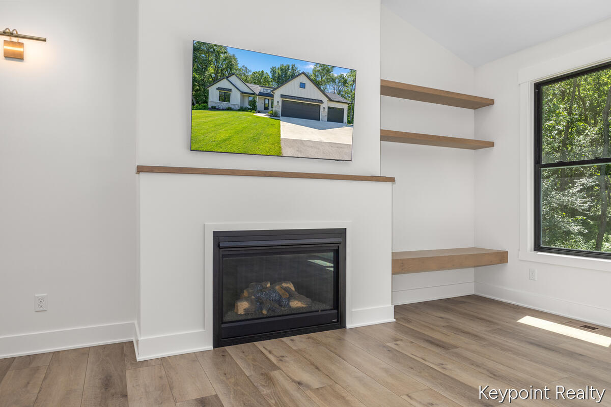4548 Winding Creek Lane Zeeland MI 49464
