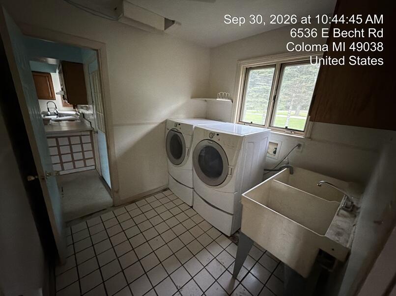 6536 E Becht Road Coloma MI 49038