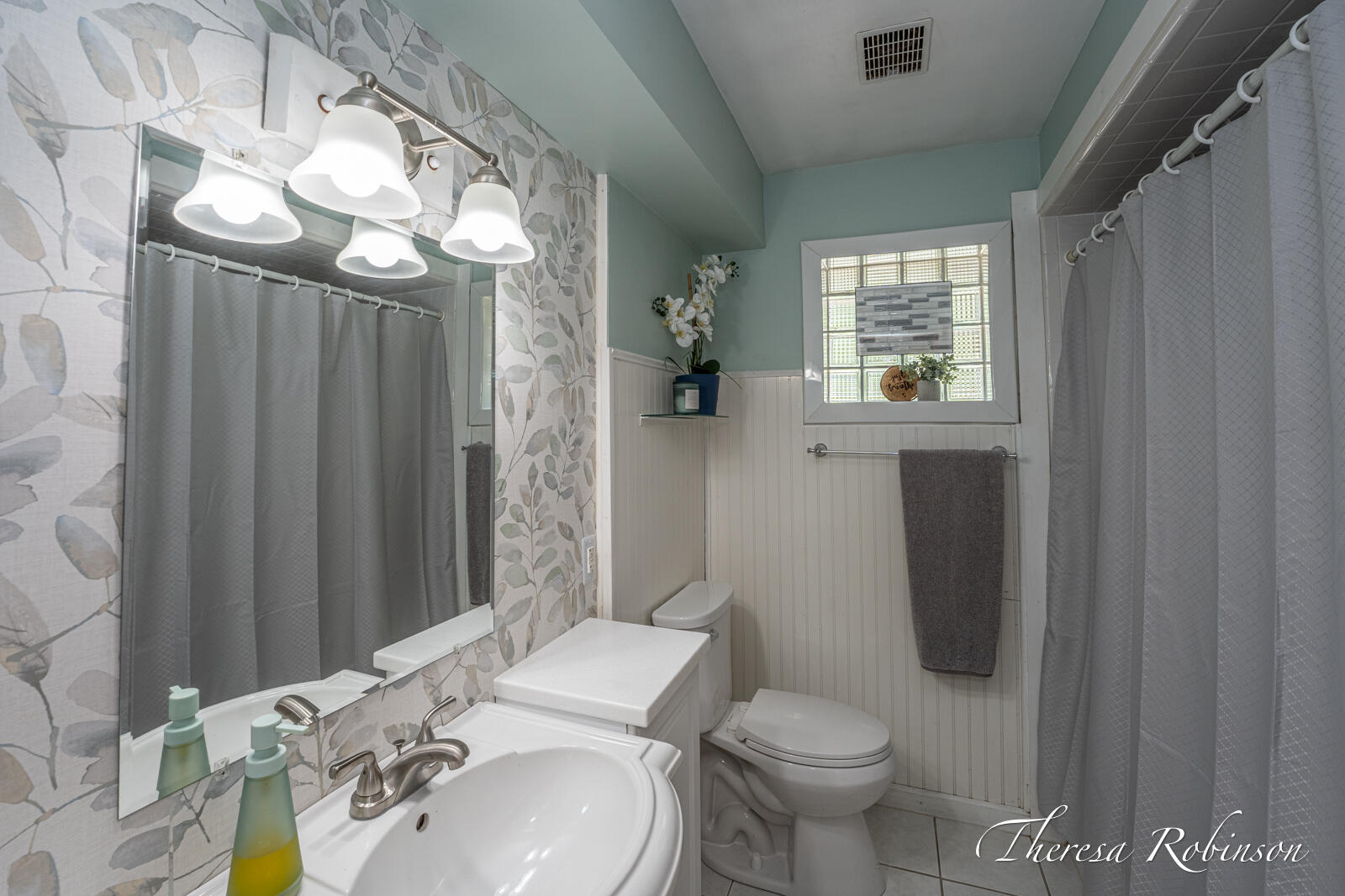921 Burke Avenue NE Grand Rapids MI 49503