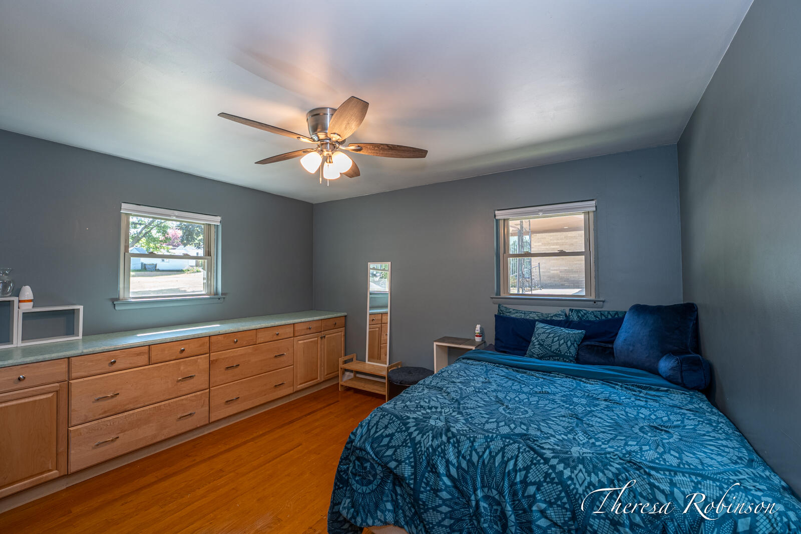 921 Burke Avenue NE Grand Rapids MI 49503