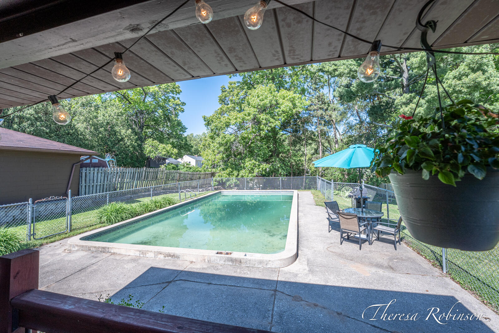 921 Burke Avenue NE Grand Rapids MI 49503