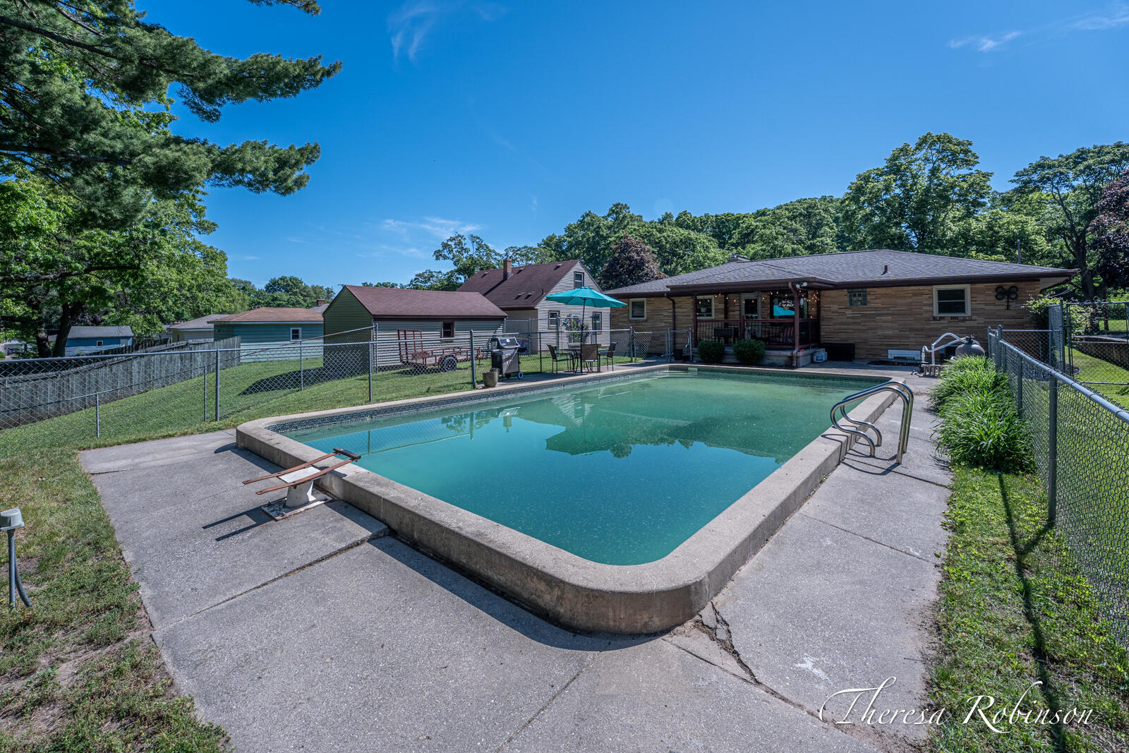 921 Burke Avenue NE Grand Rapids MI 49503