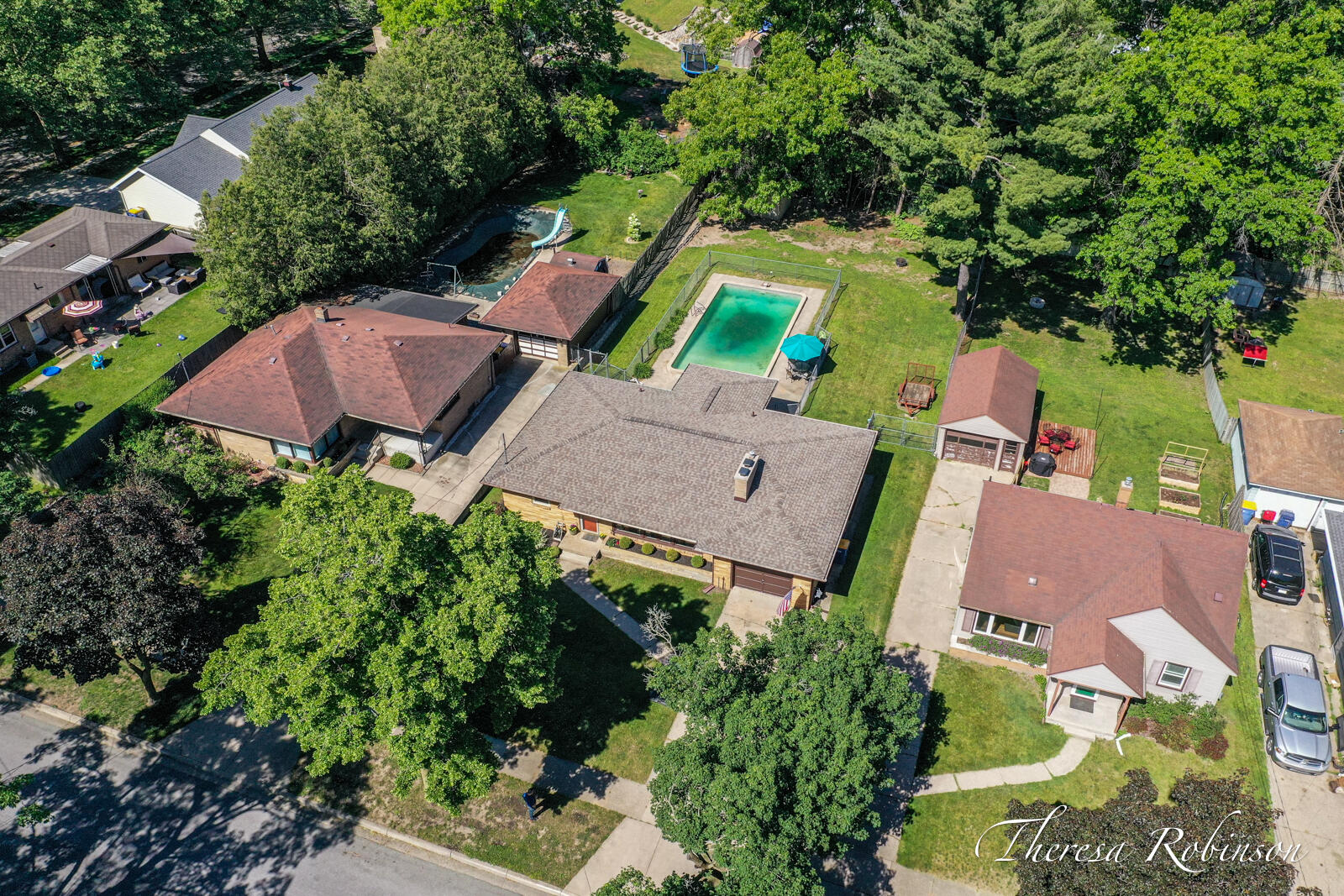 921 Burke Avenue NE Grand Rapids MI 49503