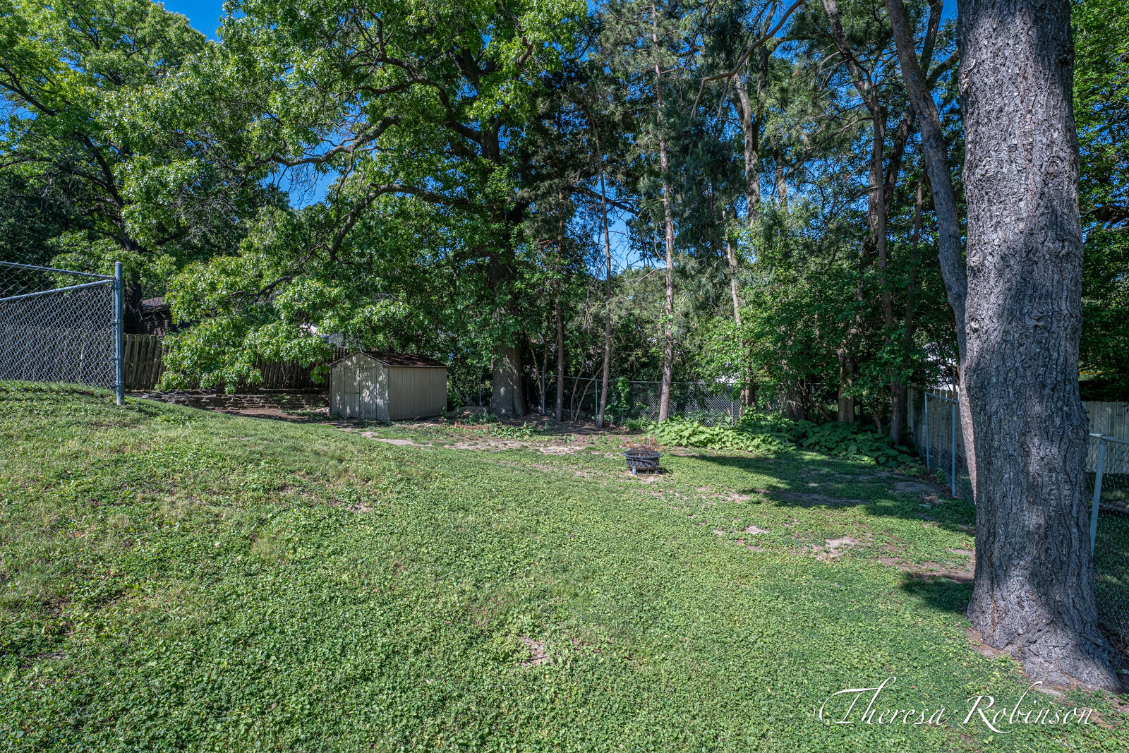 921 Burke Avenue NE Grand Rapids MI 49503