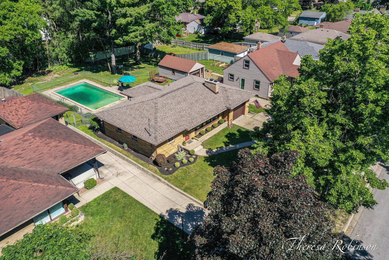 921 Burke Avenue NE Grand Rapids MI 49503