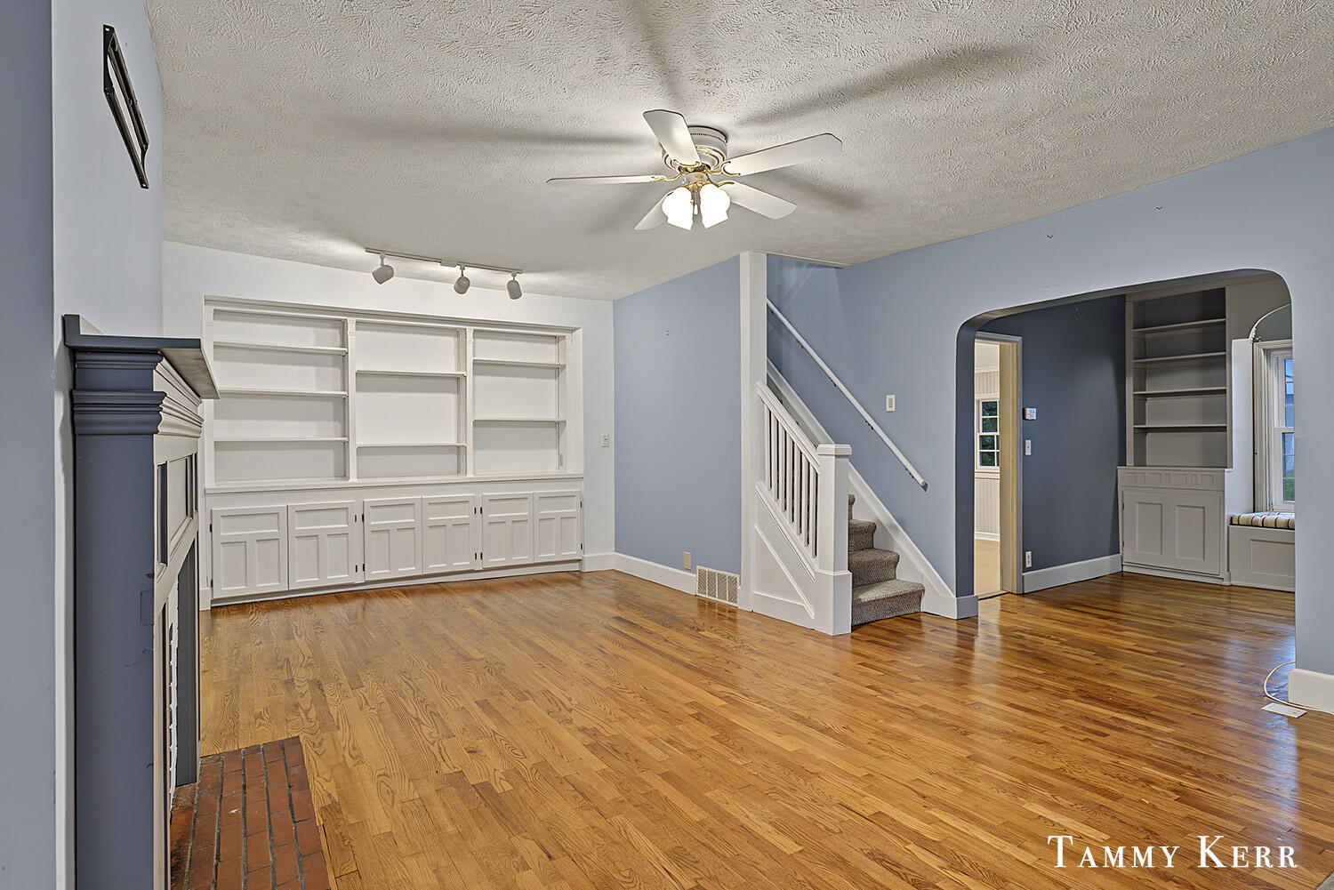 826 Phoenix Street South Haven MI 49090