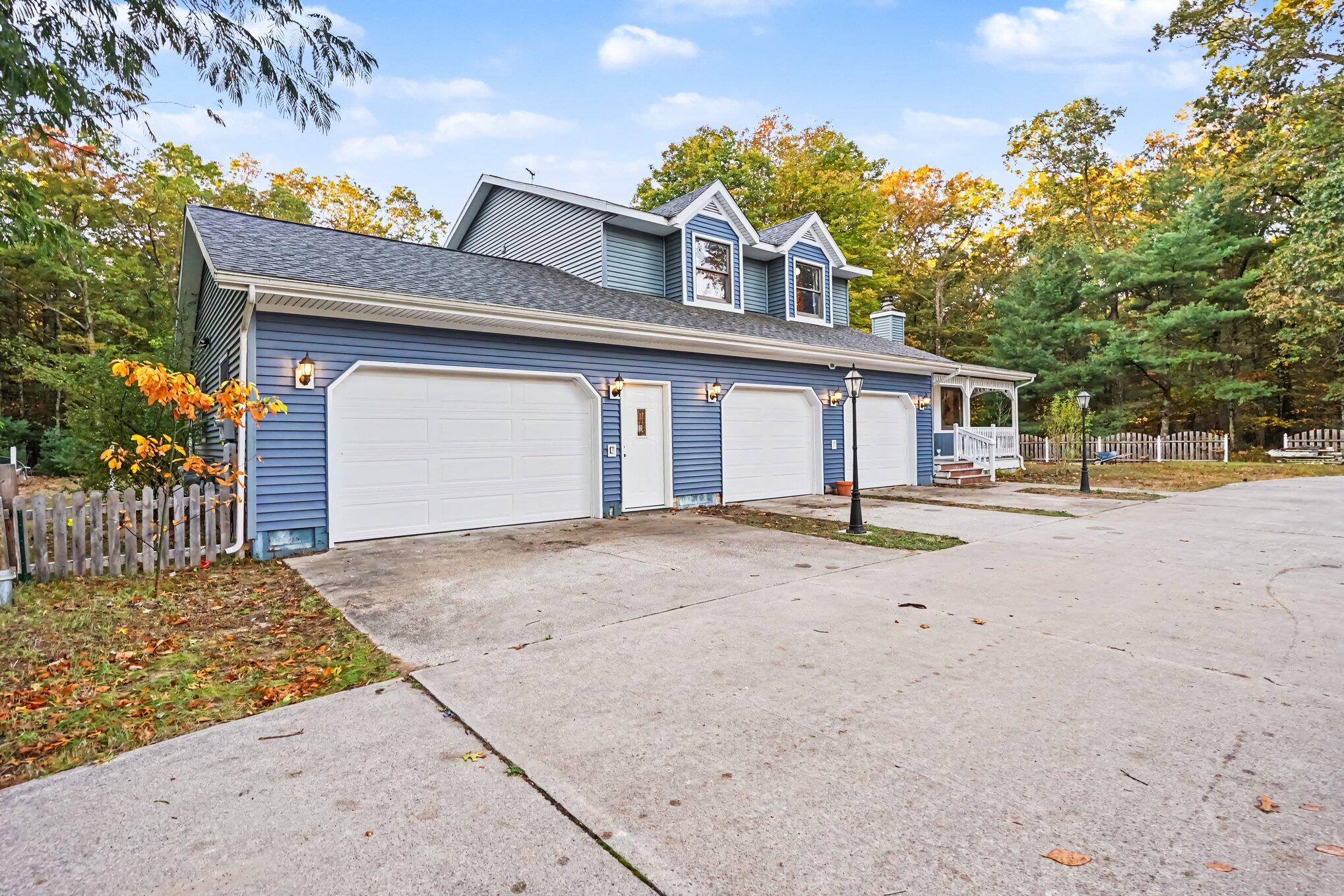 4251 W Giles Road Muskegon MI 49445