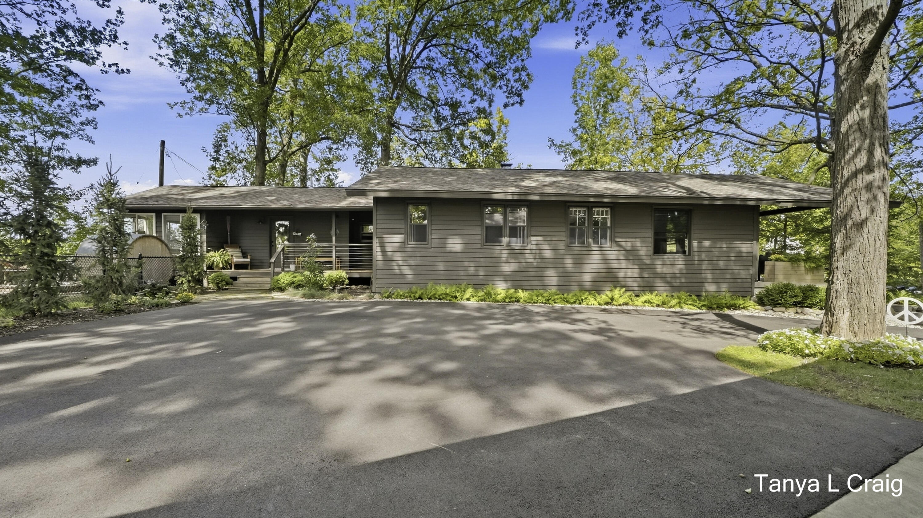 3652 Reeds Lake Boulevard SE Grand Rapids MI 49506