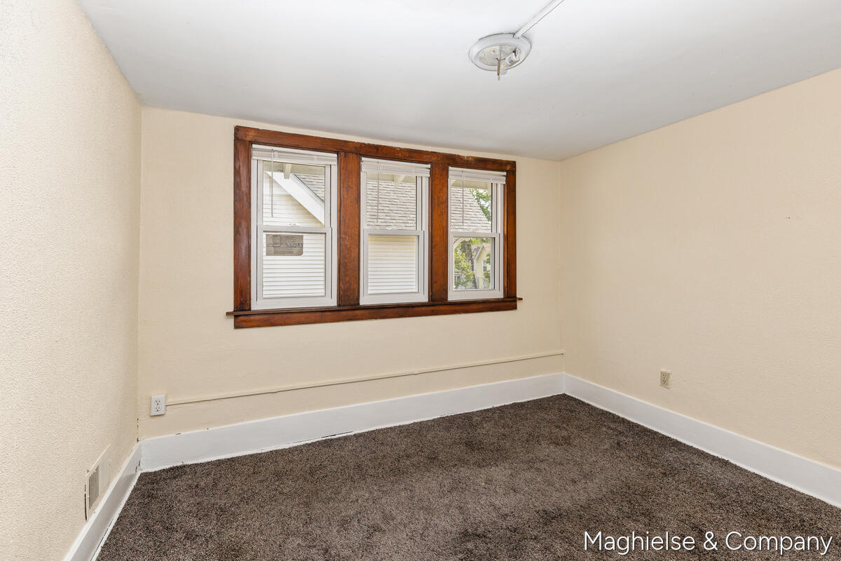 1106 Alpine Avenue NW Grand Rapids MI 49504
