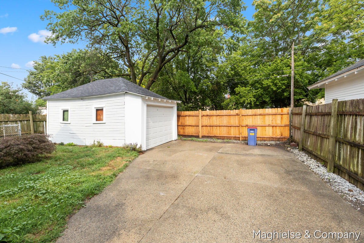 1106 Alpine Avenue NW Grand Rapids MI 49504