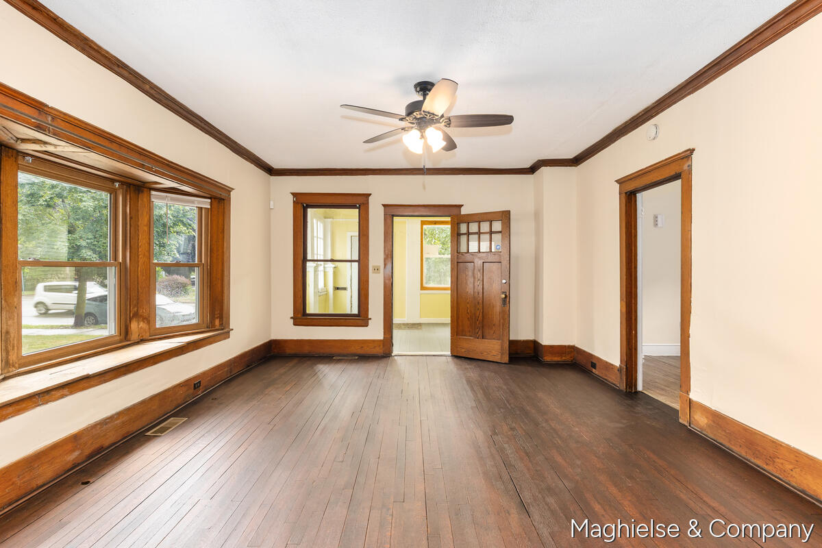 1106 Alpine Avenue NW Grand Rapids MI 49504