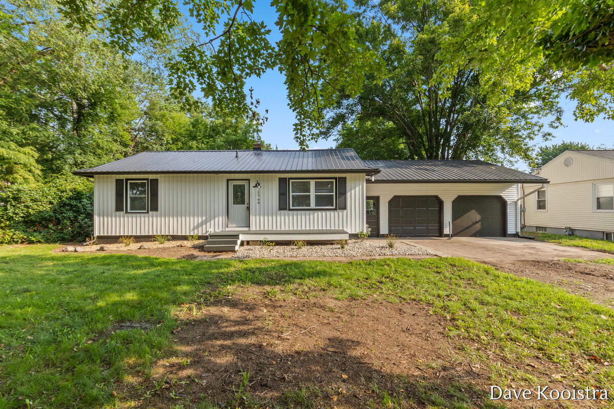 1769 Perry Street Holland MI 49424