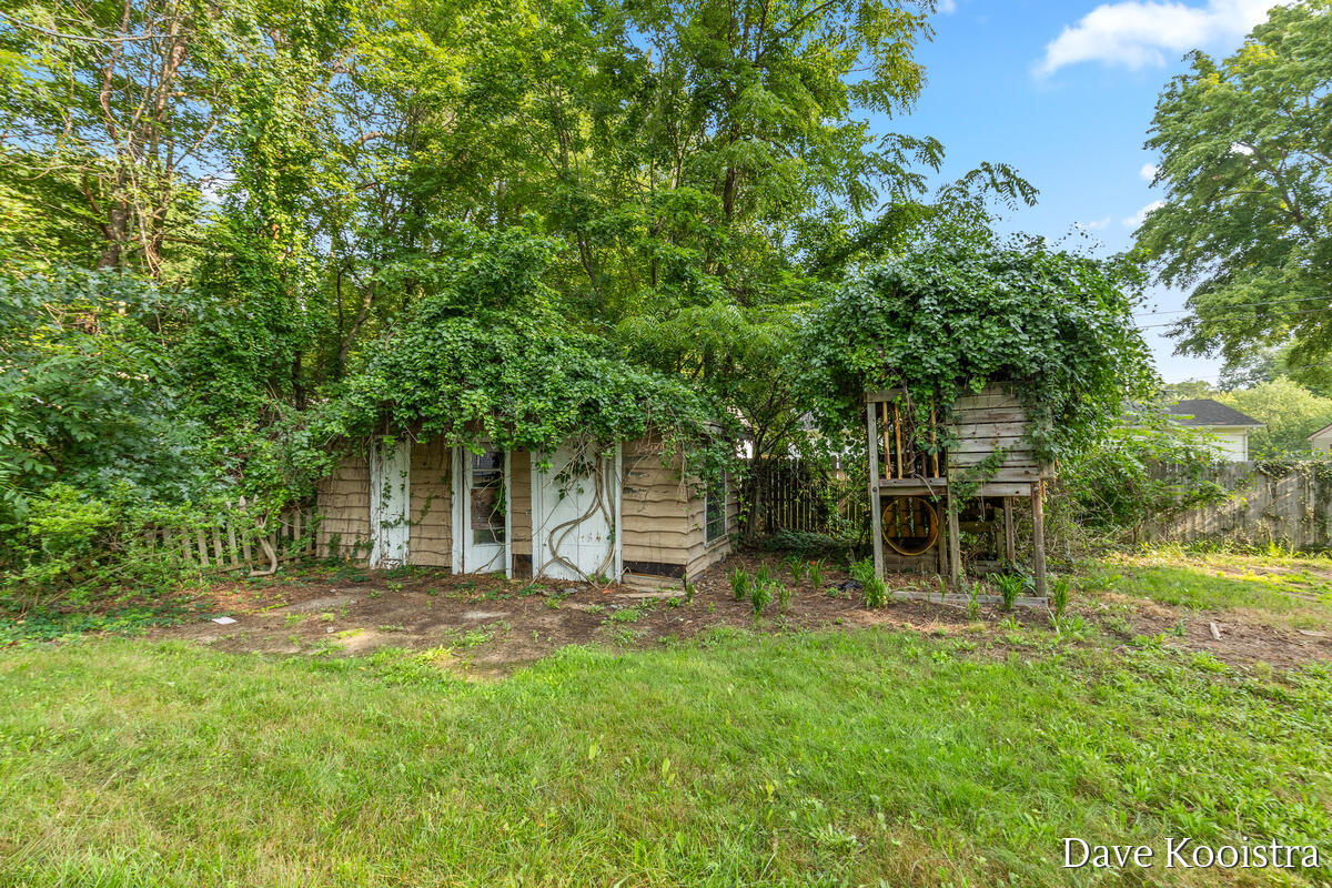 1769 Perry Street Holland MI 49424