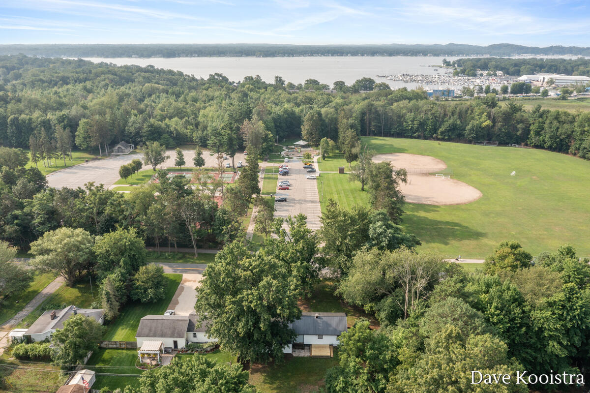 1769 Perry Street Holland MI 49424